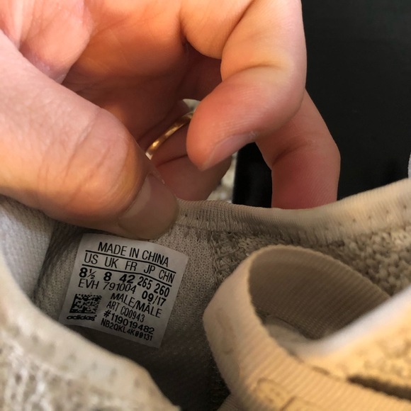 Shoes use 1 time - Picture 3 of 4